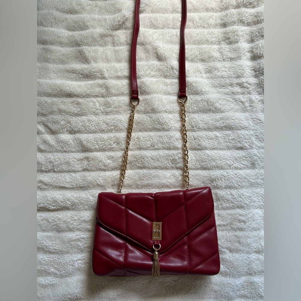 Elegant Red Quilted Shoulder Bag
